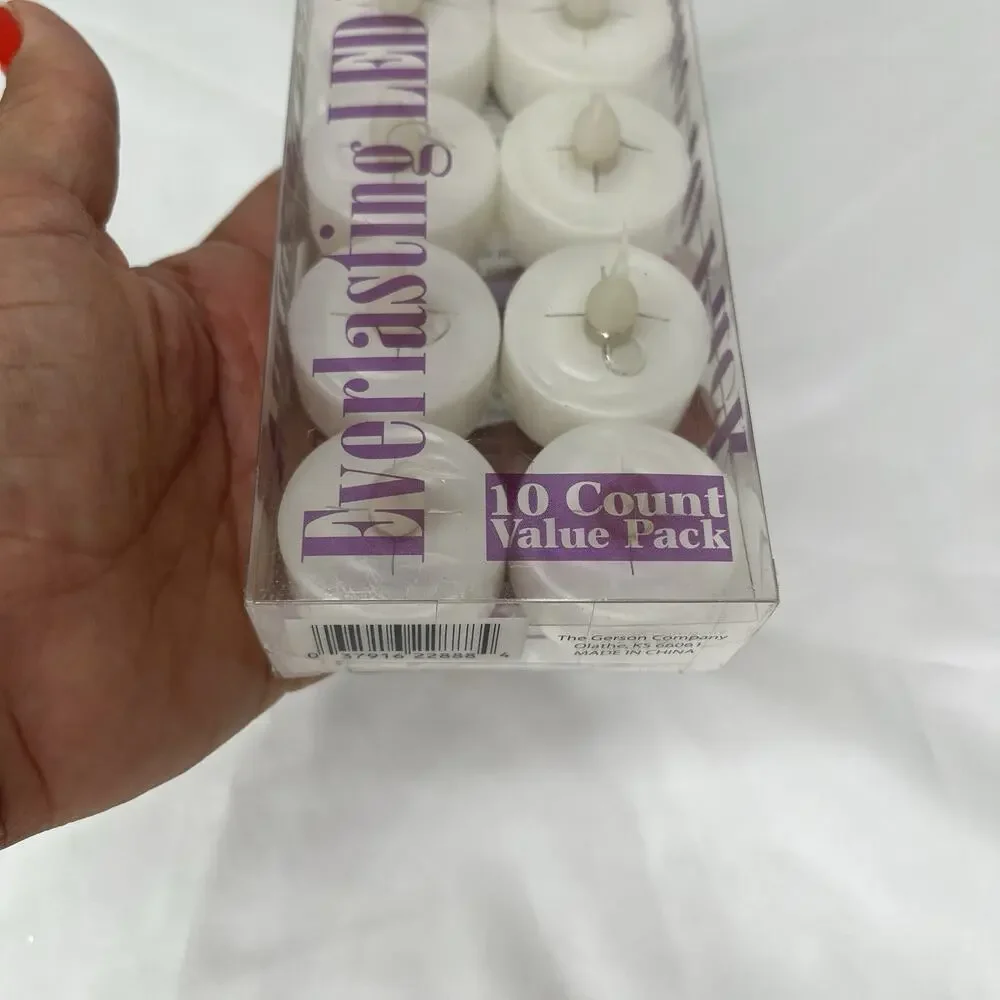 Everlasting Led Tealights New 10 count. Battery operated, flickering lights.